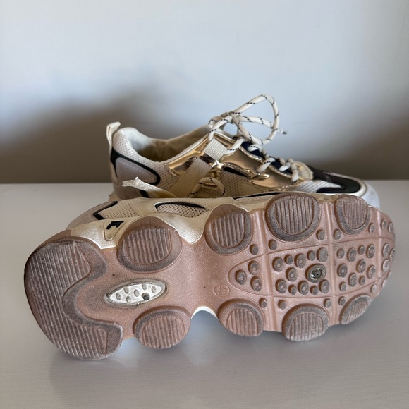 Shein sneakers size 8 - Picture 3 of 5